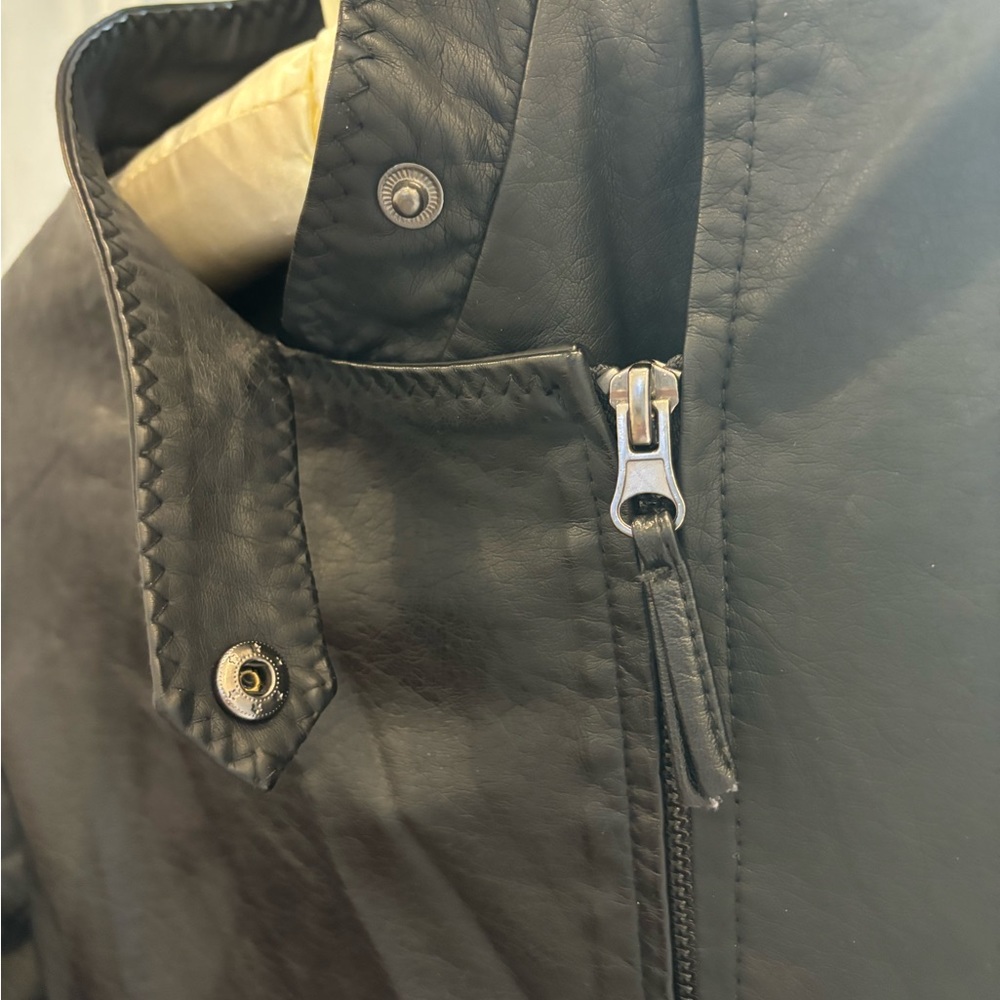No label - Picture 6 of 13